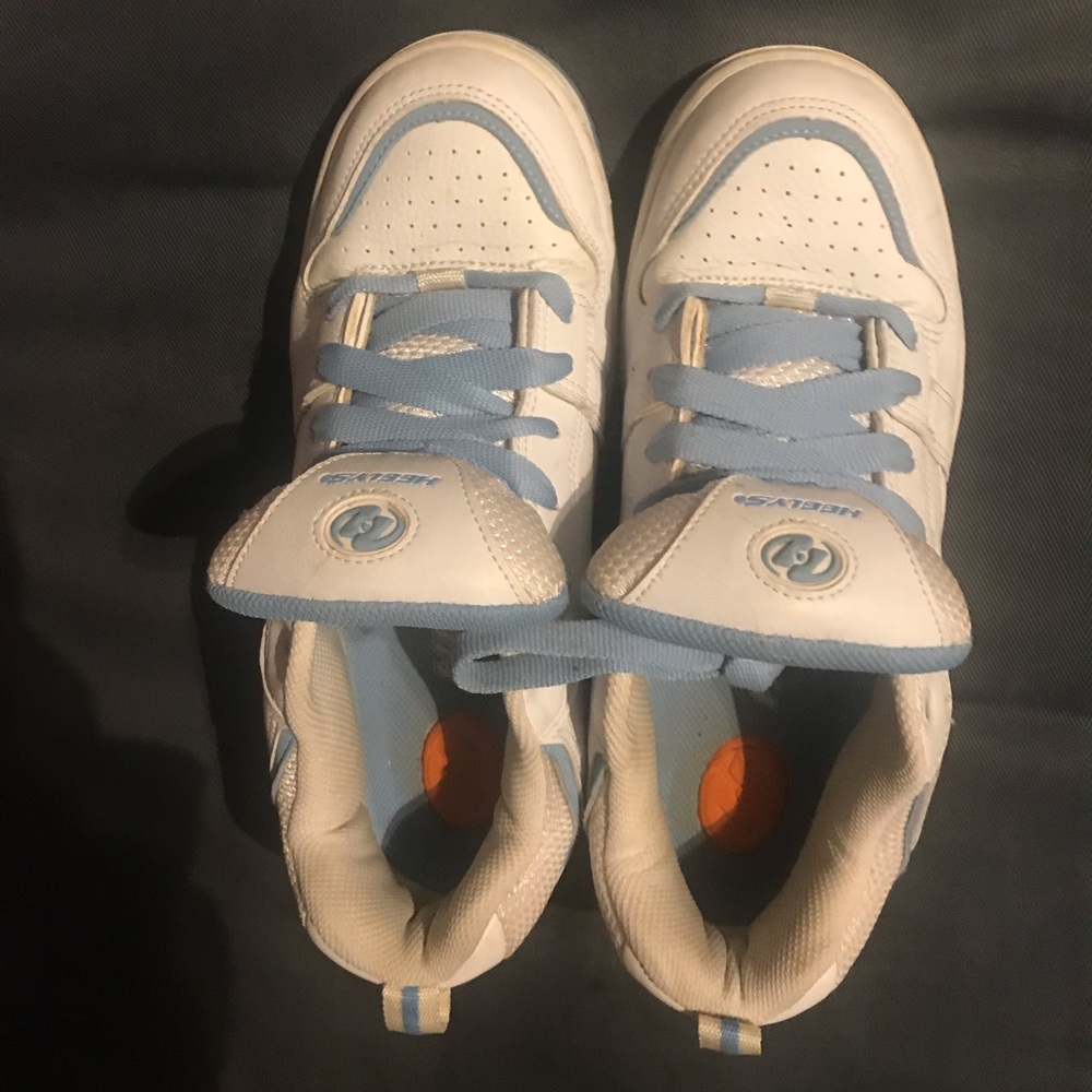Heely sneakers!